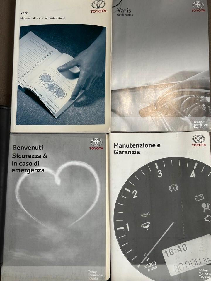 Toyota Yaris 5p 1.3 Sol - UnicoPro