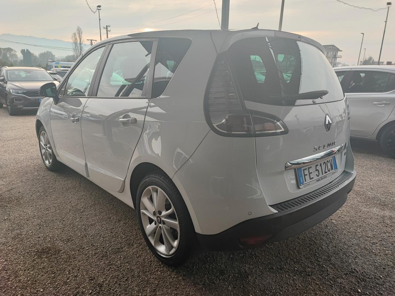Renault Scenic Scénic XMod dCi 110 CV EDC Bose