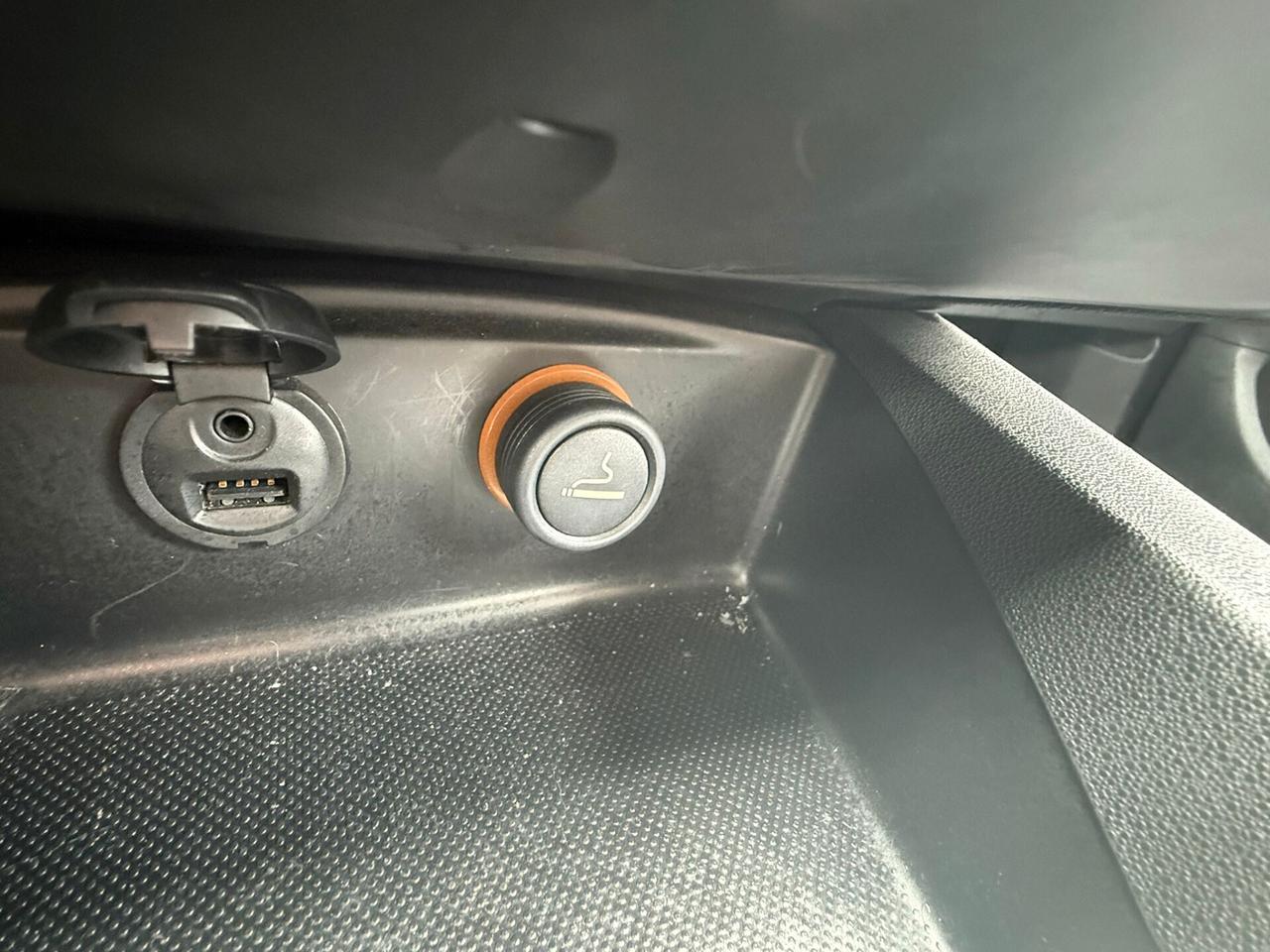 Citroen C4 1.6 vti 120 CV 5P