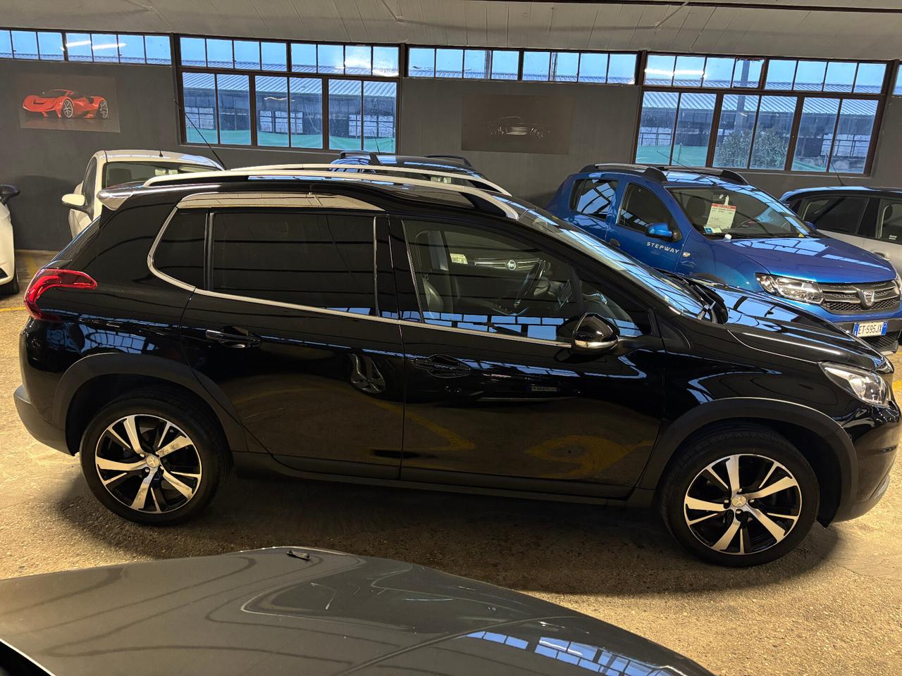Peugeot 2008 1.2 PureTech Turbo 110CV S&S Allure