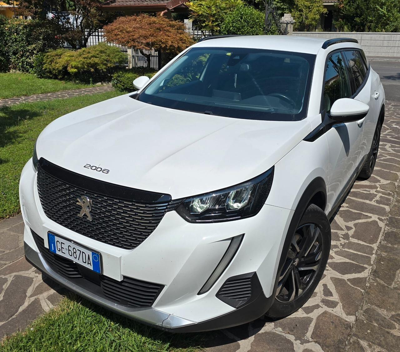 Peugeot 2008 BlueHDi 130 S&S EAT8 Allure Pack