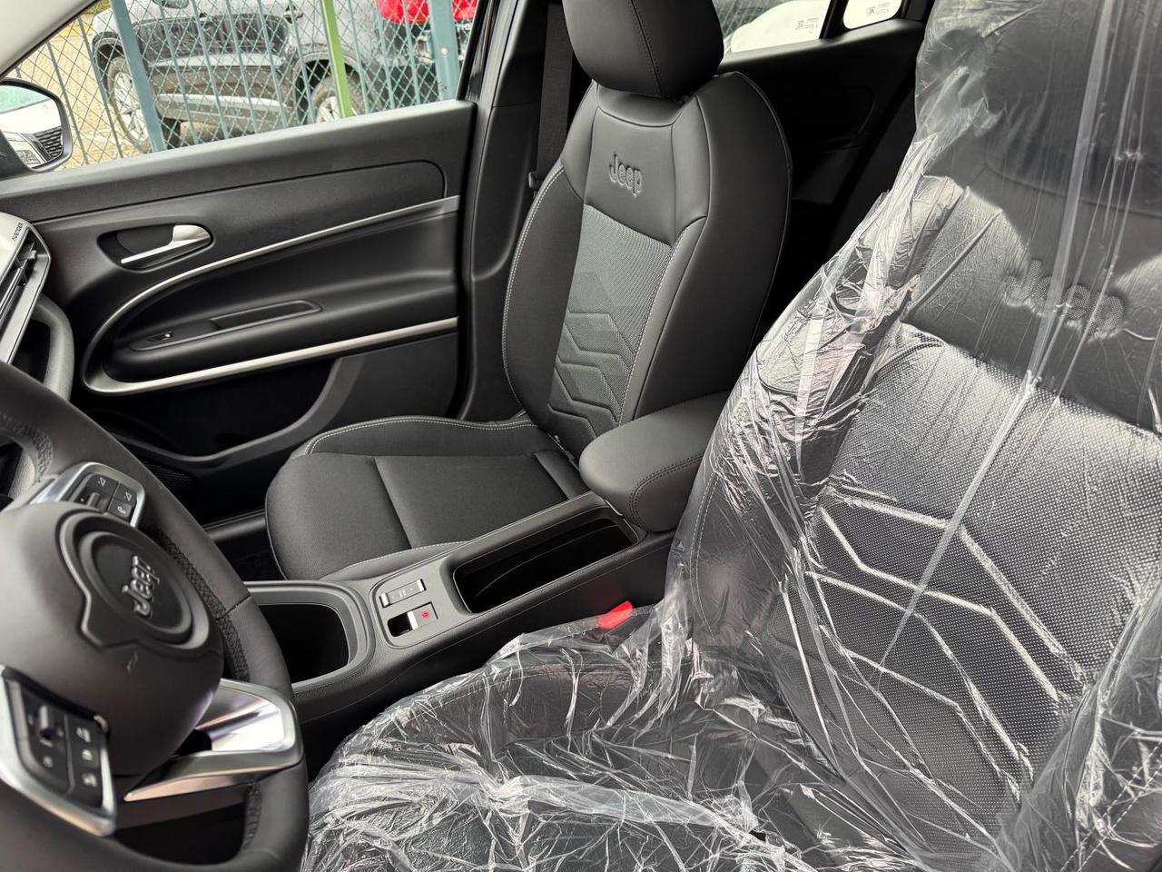Jeep Avenger 1.2 turbo e-hybrid mhev Summit fwd 110cv edct6