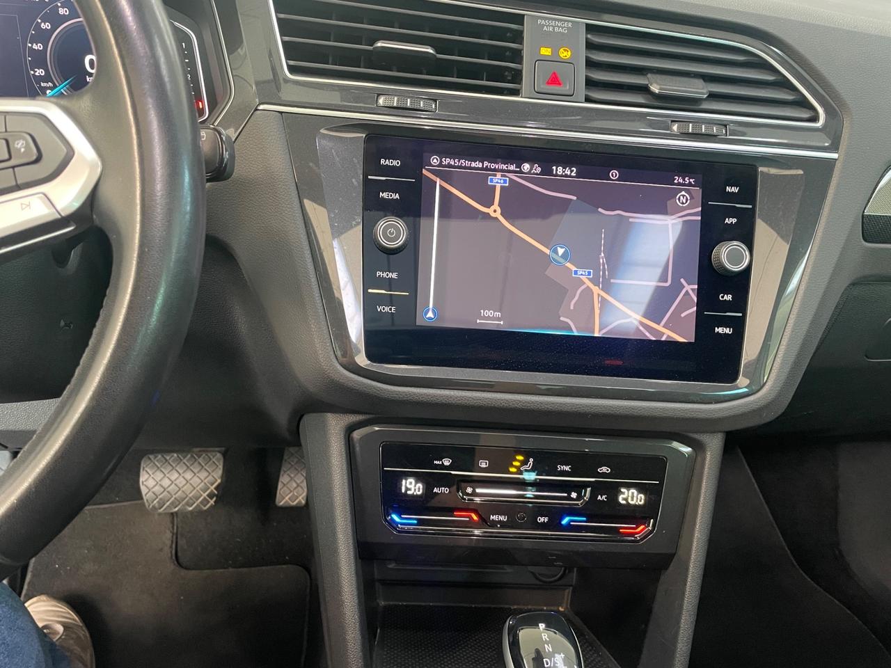 Volkswagen Tiguan 2.0 TDI 150 CV SCR DSG Elegance Tetto