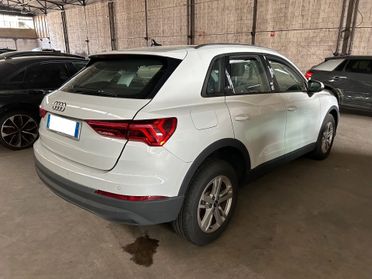 Audi Q3 45 1.4 tfsi e Business s-tronic INCIDENTATA