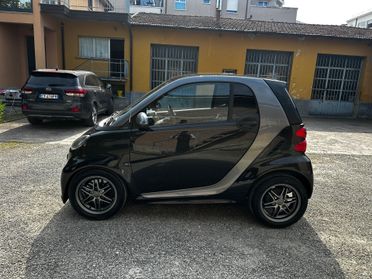 Smart ForTwo 1000 52 kW MHD coupé passion