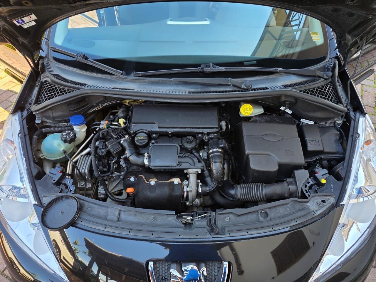 Peugeot 207 1.4 HDi 70CV 5p. X Line