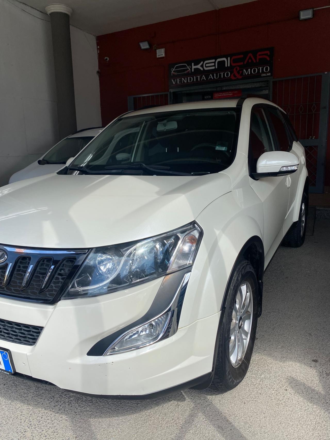 Mahindra XUV500 2.2 16V FWD W6