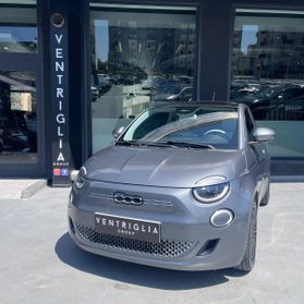 FIAT - 500 E - 500 La Prima Berlina