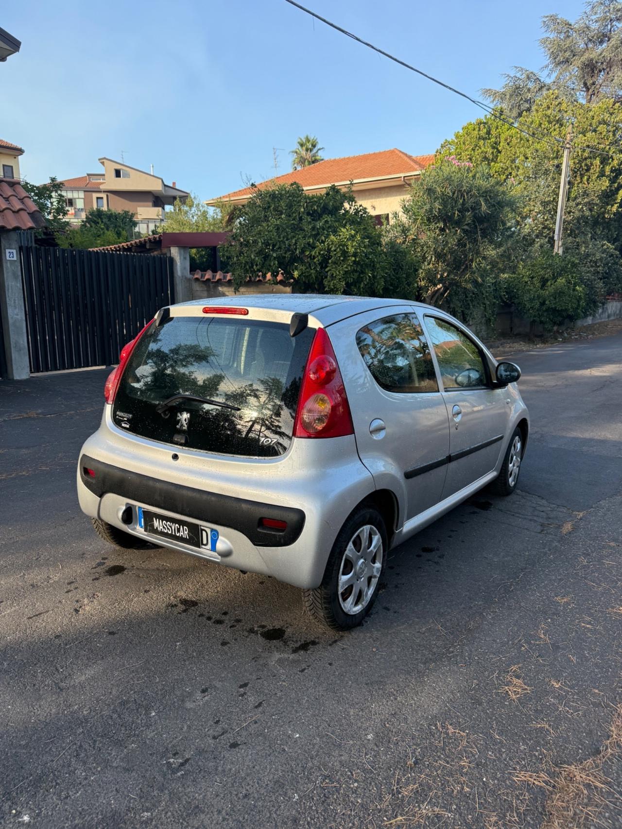 Peugeot 107 1.0 68CV 5p. Allure 2Tronic