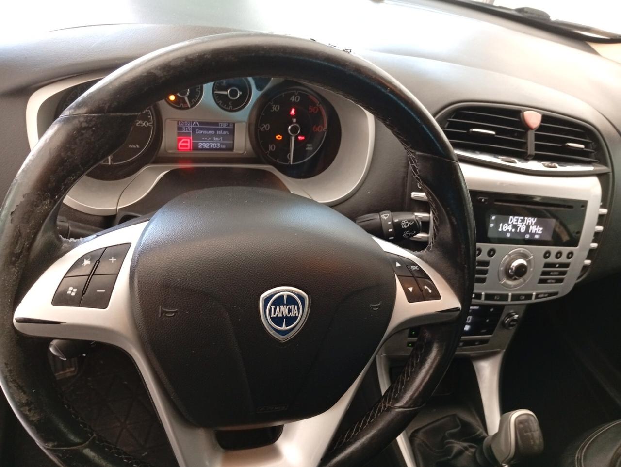 Lancia Delta 1.6 MJT DPF Silver