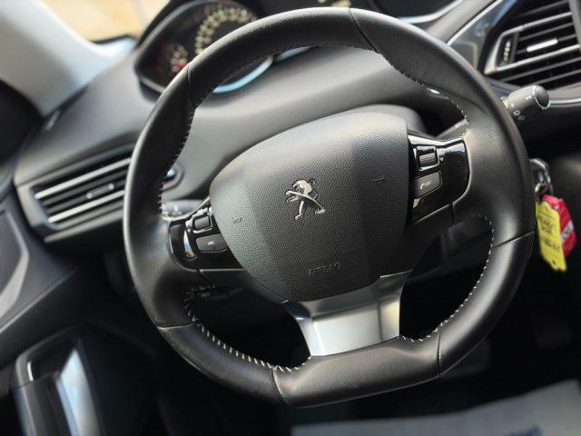 PEUGEOT 308 1.6HDi 120 EAT6 Allure