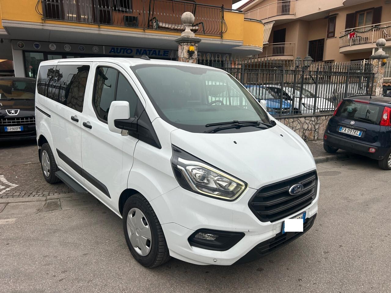 Ford Transit Custom 320 2.0 EcoBlue Hybrid 130 PC Combi Trend