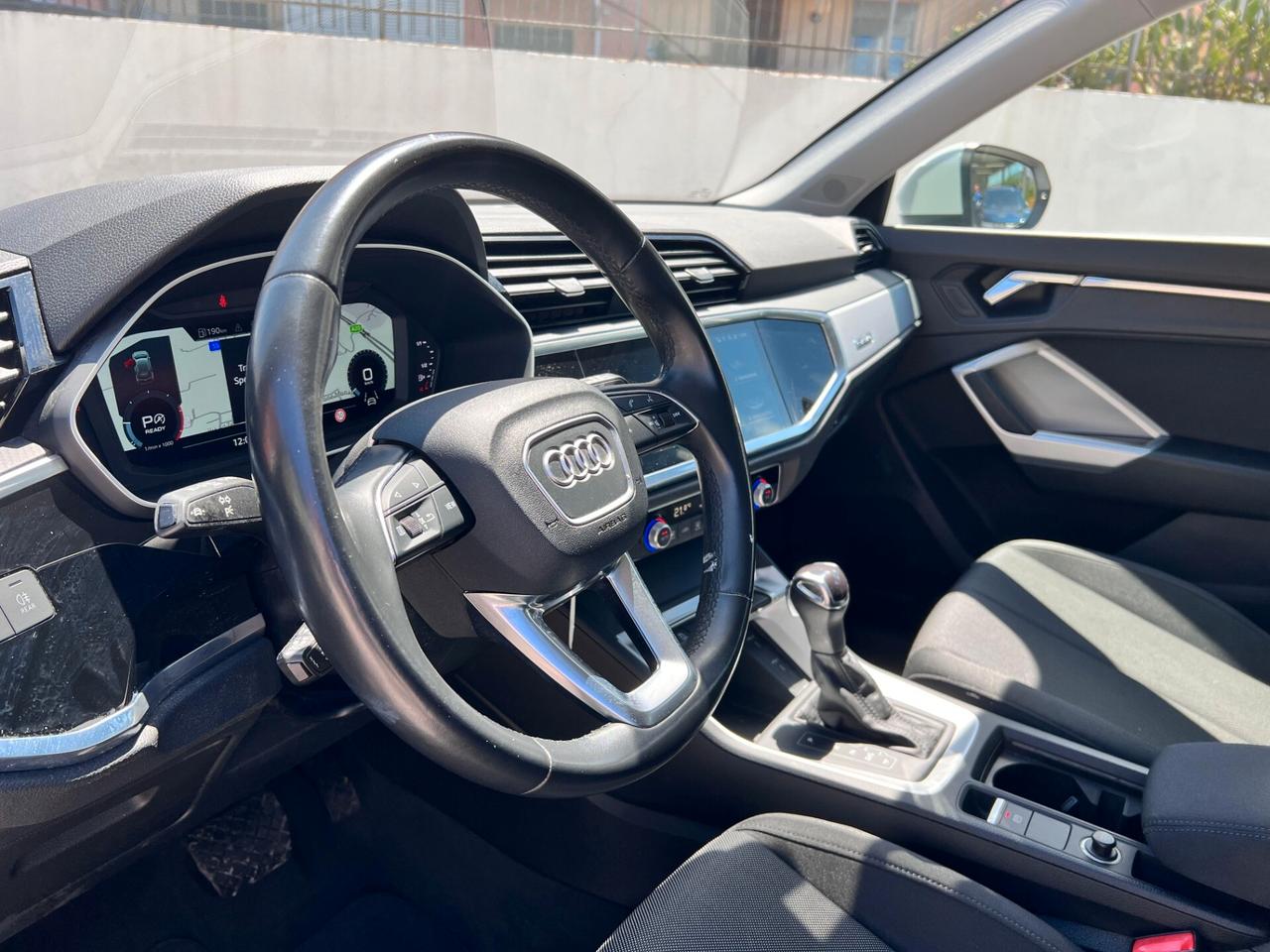 Audi Q3 35 TDI quattro S tronic Business Sport
