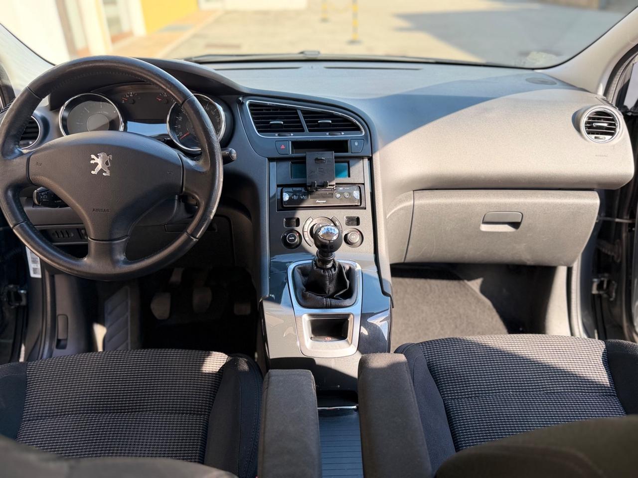 Peugeot 5008 2.0 HDi 163CV aut. Féline