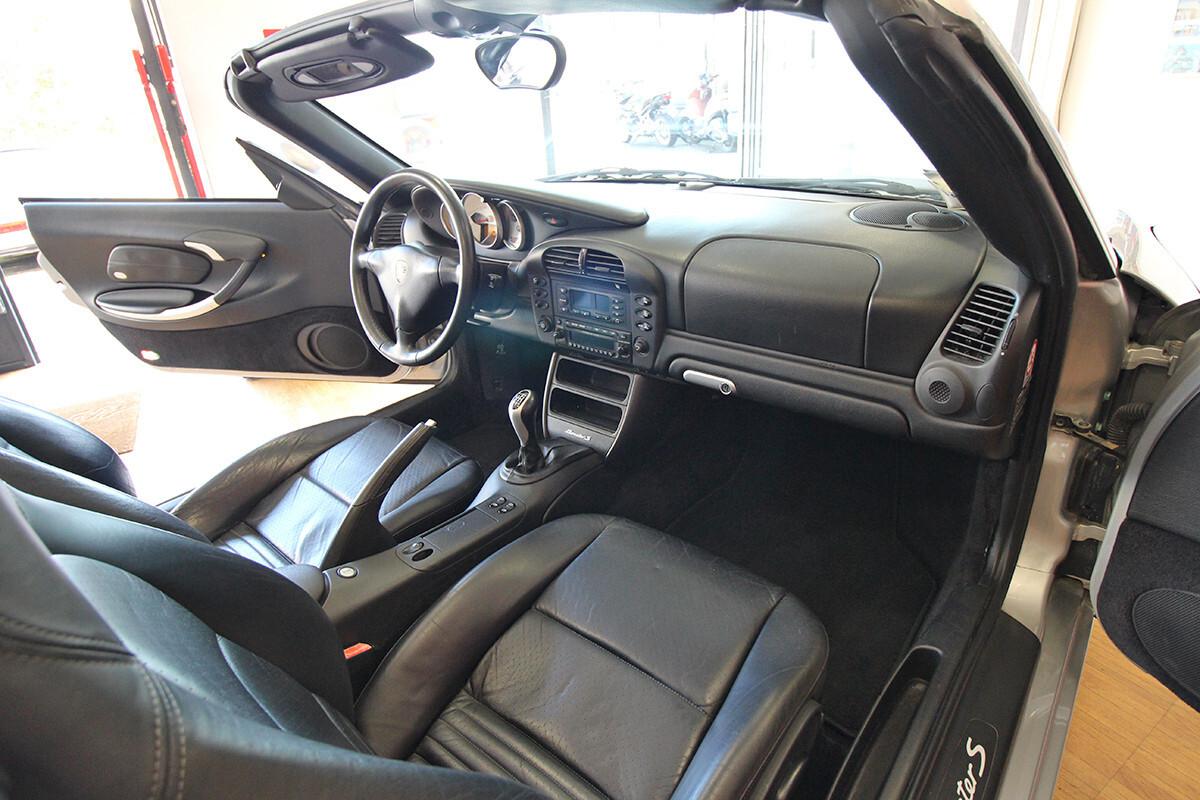 Porsche Boxster 3.2i 24V cat S