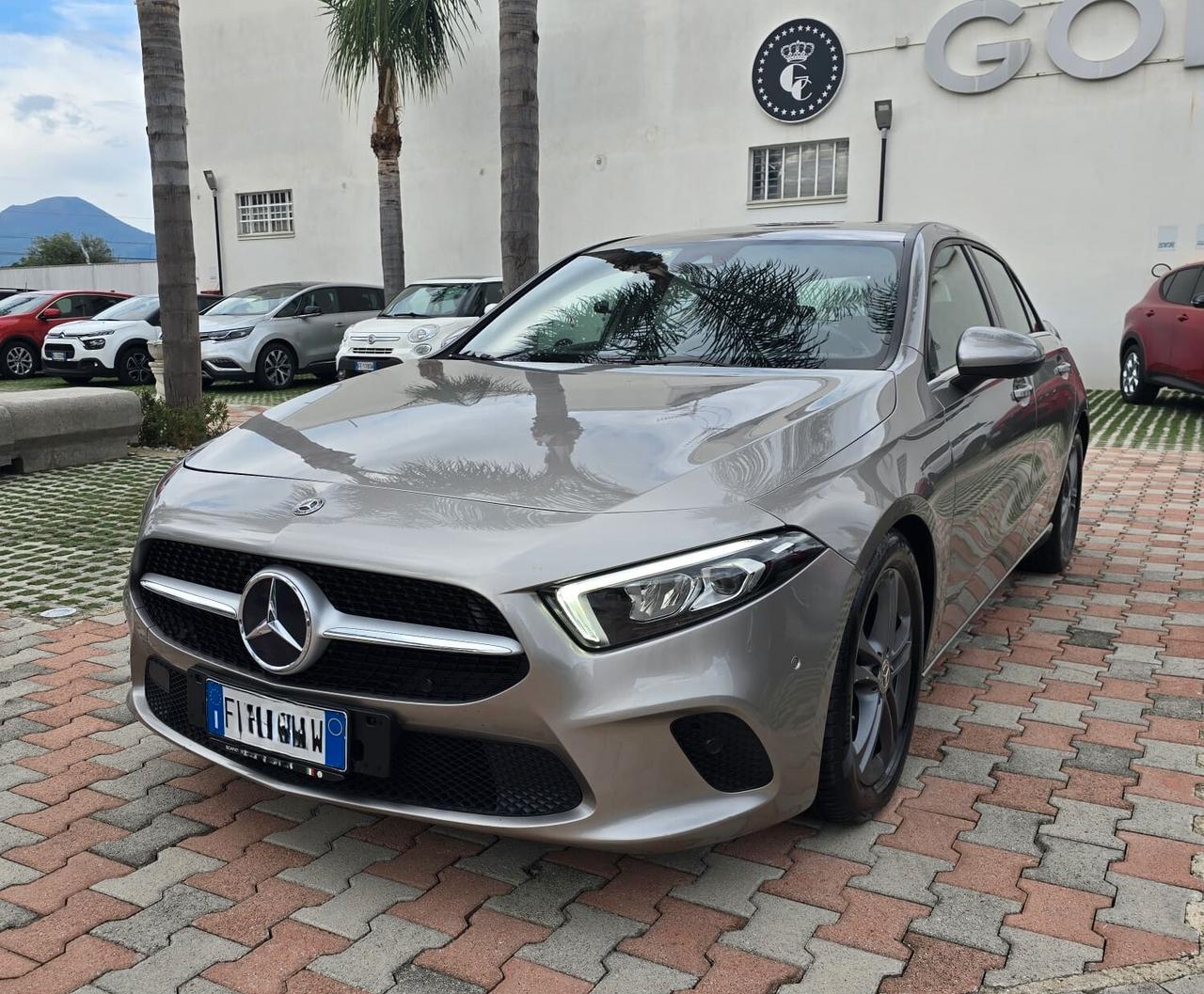 Mercedes-Benz A 180 d 1.5 CDI 115CV Sport auto Uff Italy Pelle Navi