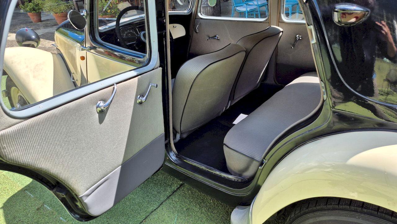 Citroen Traction Avant 11 BL – 1955