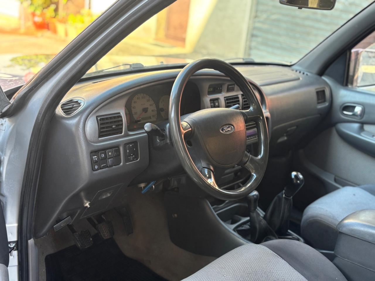 Ford Ranger 2.5 TDI (109CV) 4p. Super Cab Chassis XL