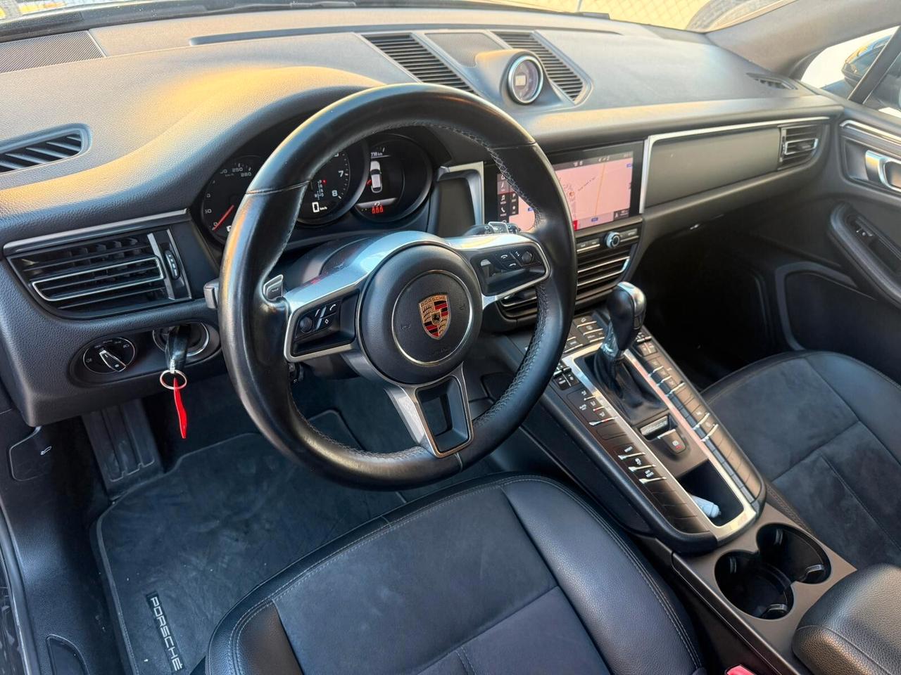 Porsche Macan 2.0 245cv