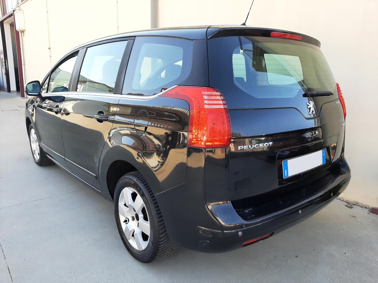 Peugeot 5008 1.6 HDi 112CV Active