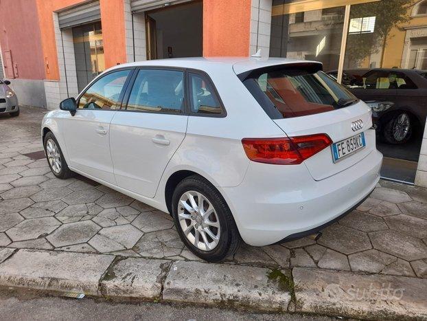 AUDI A3 SPB 1.6 TDI S-TRONIC NAVI/XENO