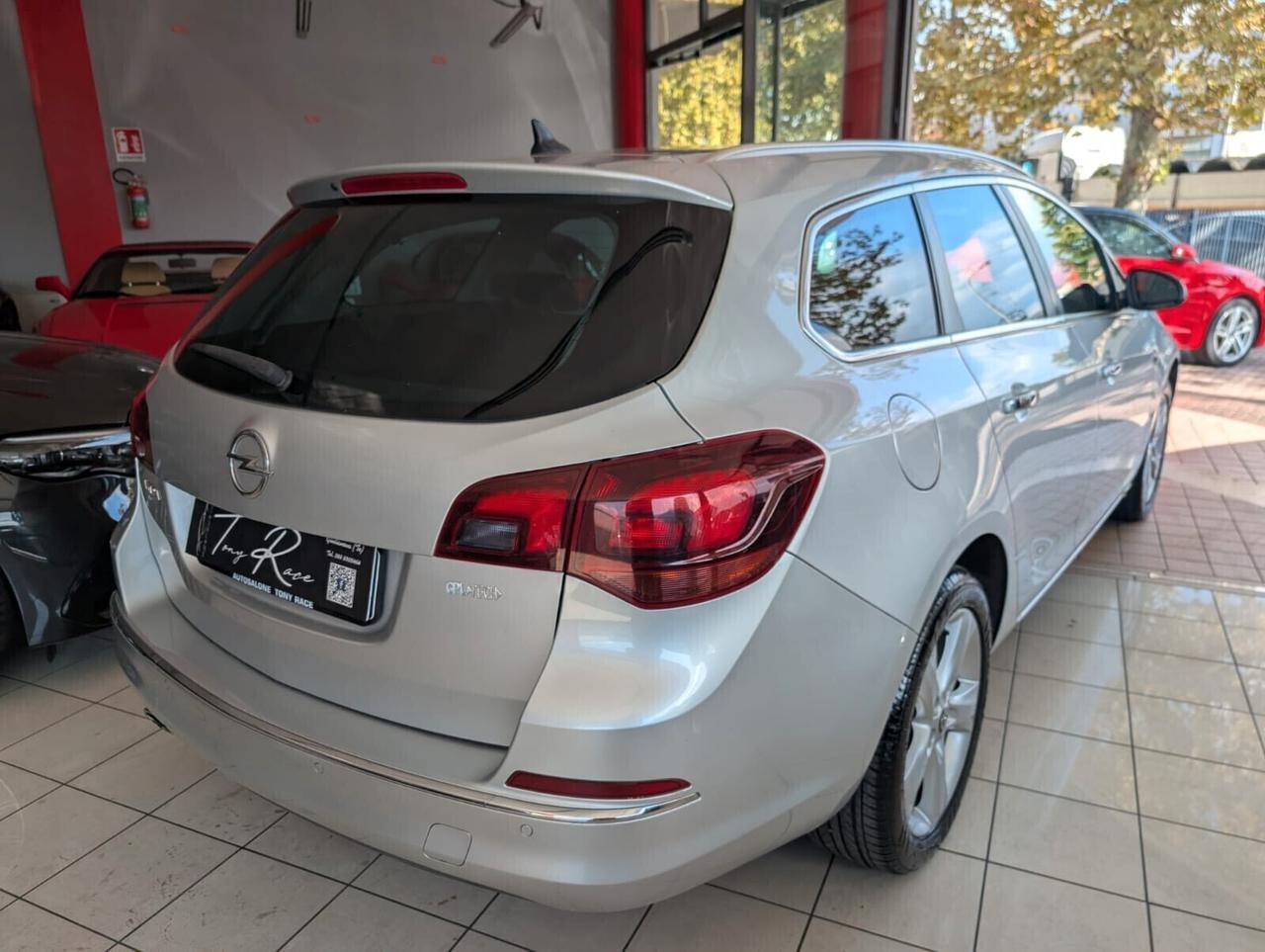 Opel Astra 1.4 Turbo 140CV Sports Tourer GPL Tech Cosmo