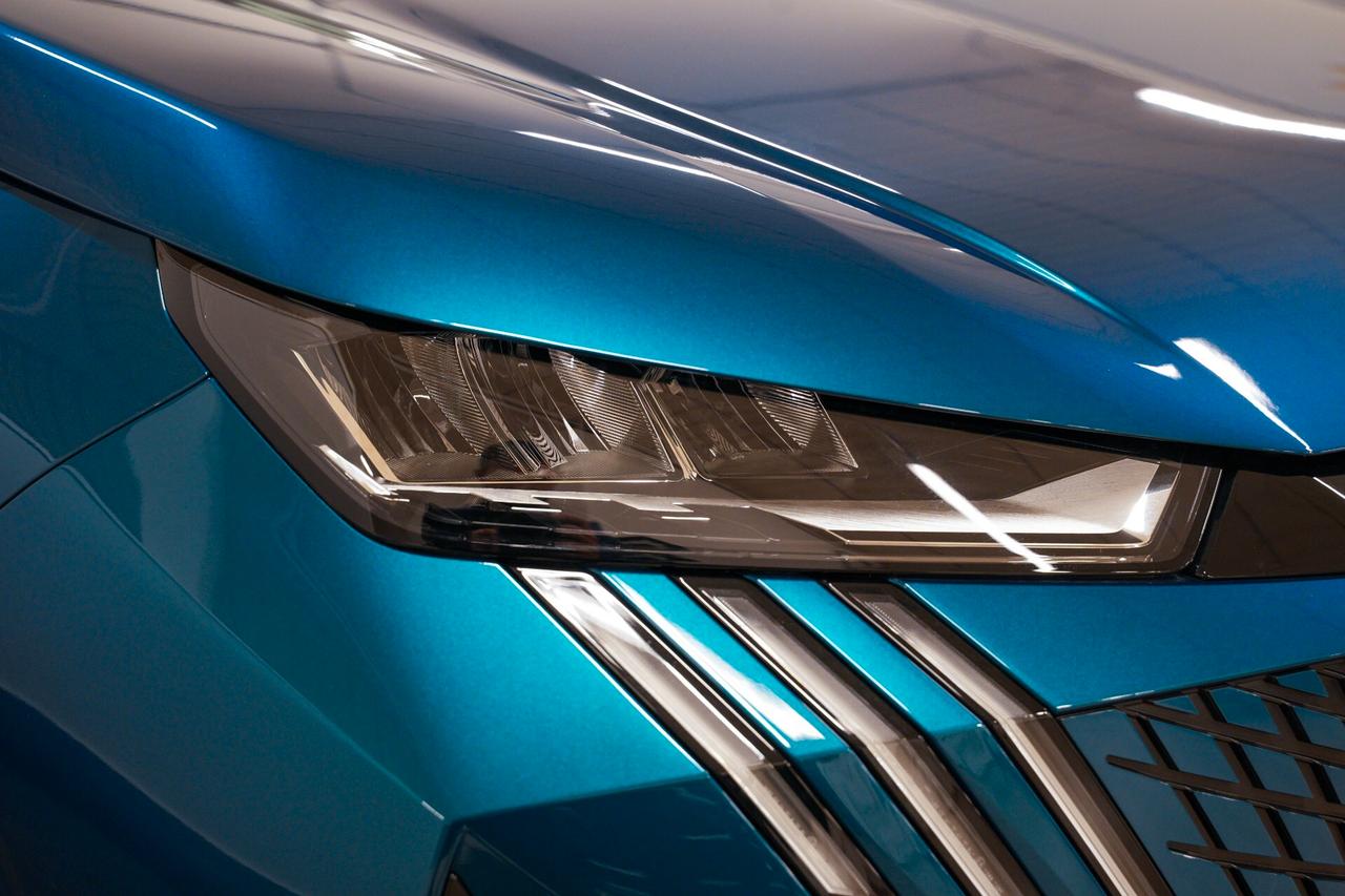 Peugeot 3008 Hybrid 136 e-DCS6 Allure