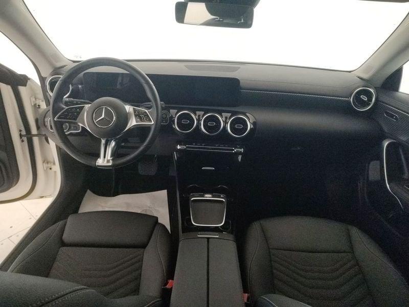 Mercedes-Benz CLA S.Brake CLA Shooting Brake 180 d Progressive Advanced auto