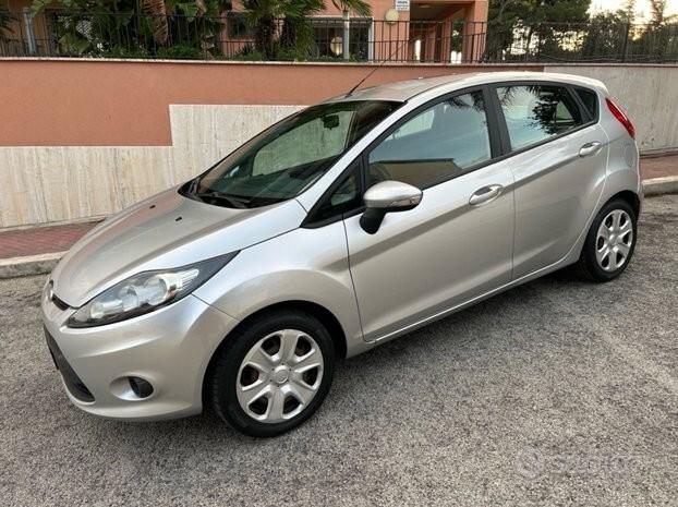 Ford Fiesta 1.4 TDCi ideale per neo patentati