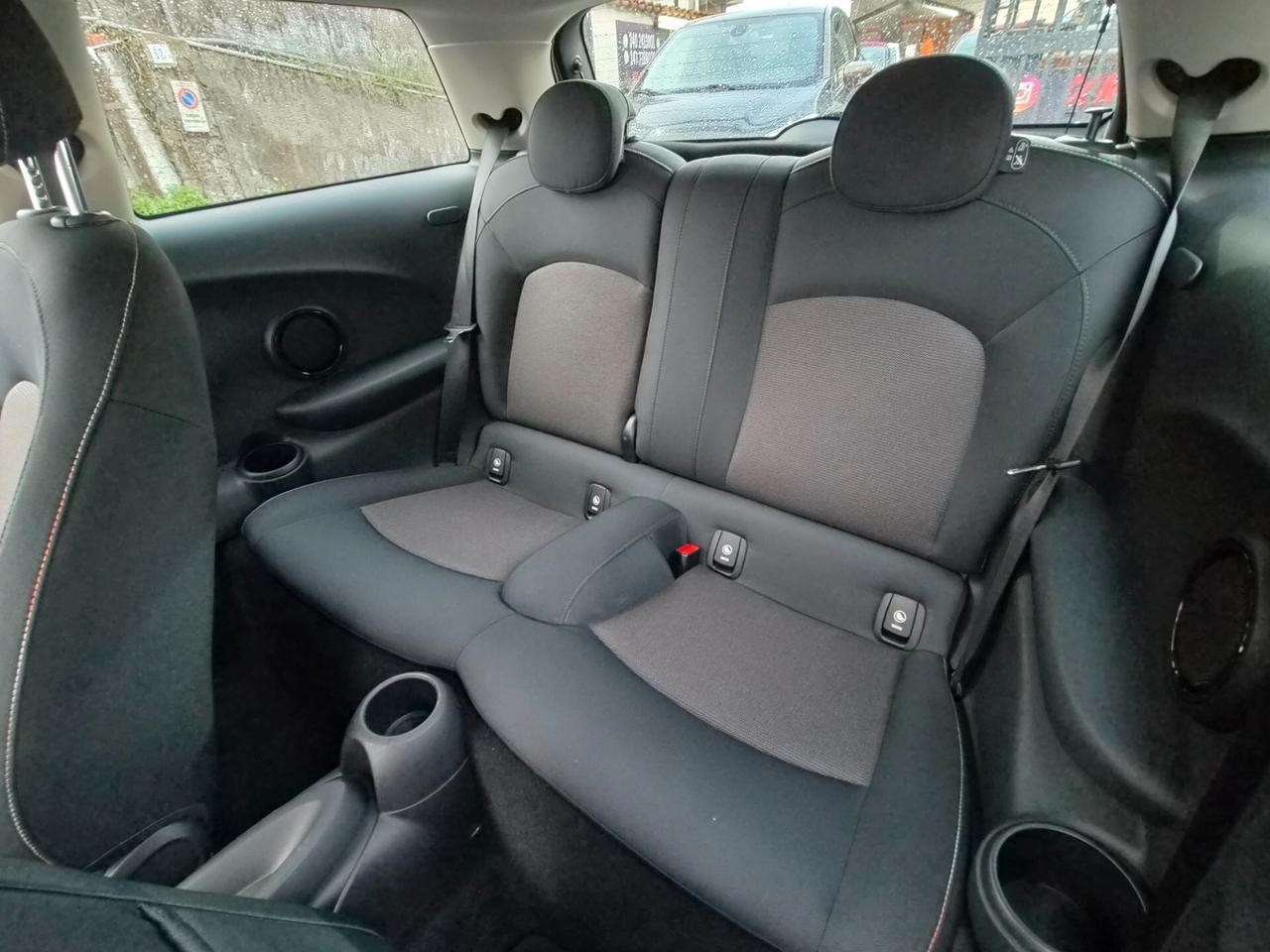 Mini 1.5 One D Business