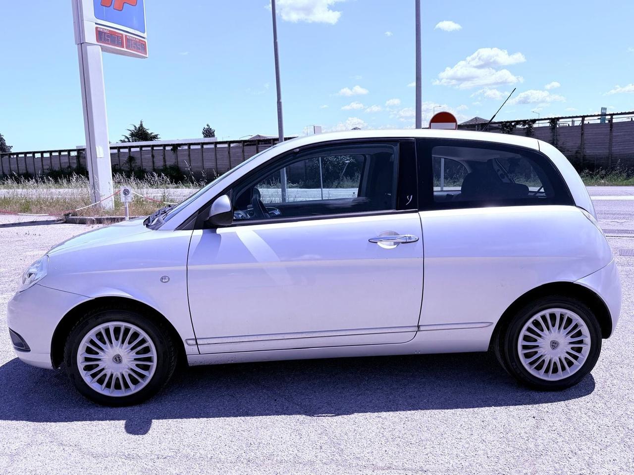 Lancia Ypsilon 1.2 GPL Ok neopatentati