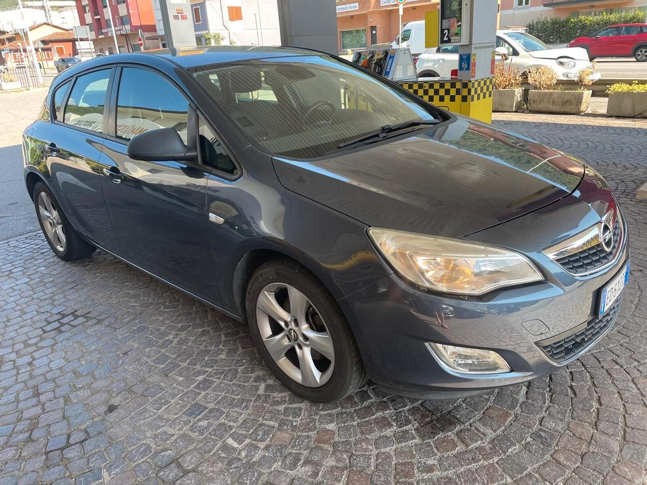 Opel Astra 1.7 CDTI 110CV 5 porte Elective