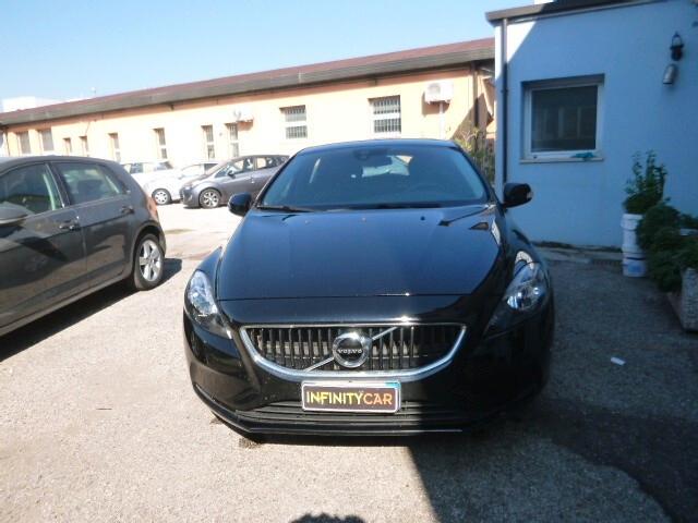 Volvo V40 D2 Inscription NEOPATENTATO