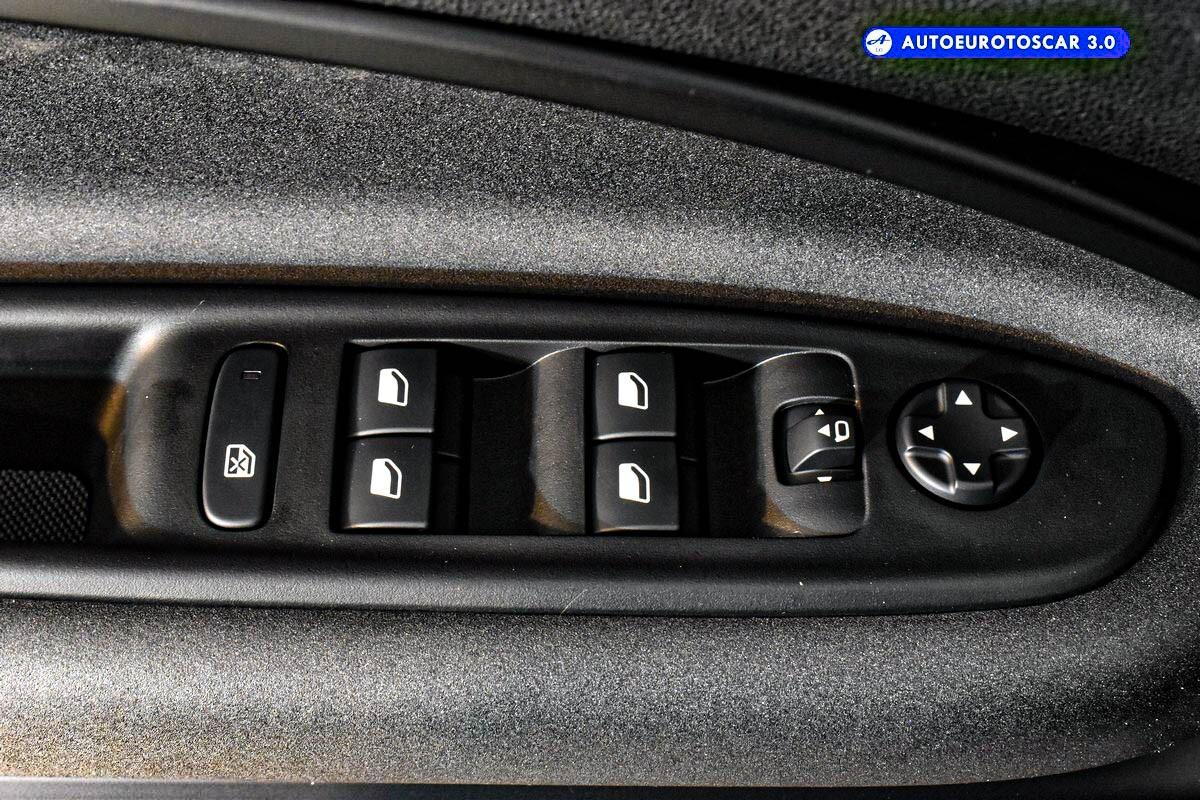 Alfa Romeo Junior 1.2 136 CV Hybrid eDCT6
