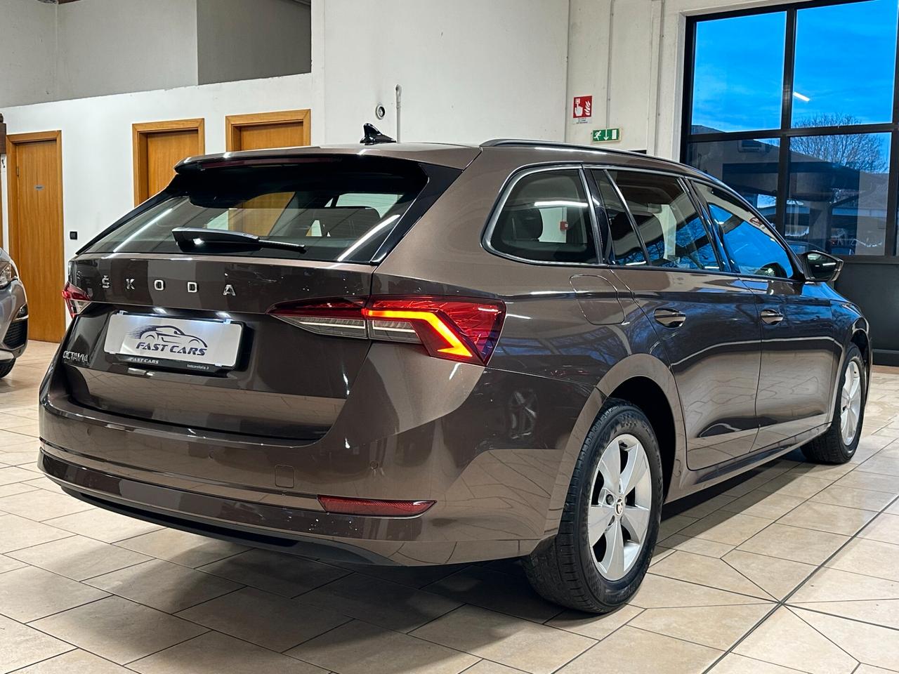 Skoda Octavia WAGON AMBITION 2.0 TDI DSG *CARPLAY*NAVI