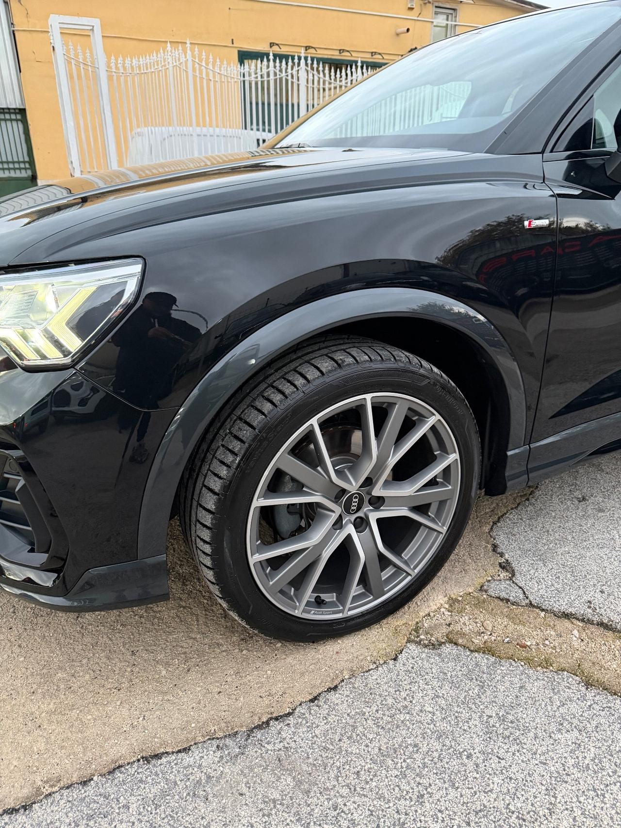 Audi Q3 35 TDI quattro S tronic line edition