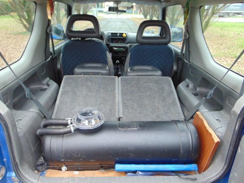 SUZUKI Jimny 3ª serie Jimny 1.3i 16V cat 4WD JLX