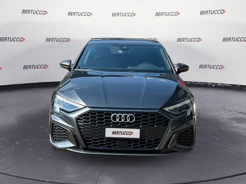Audi A3 4ª serie SPB 35 TFSI S tronic S line edition