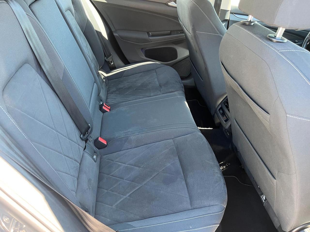 Volkswagen Golf 2.0 TDI 150 CV DSG 1st Edition Style