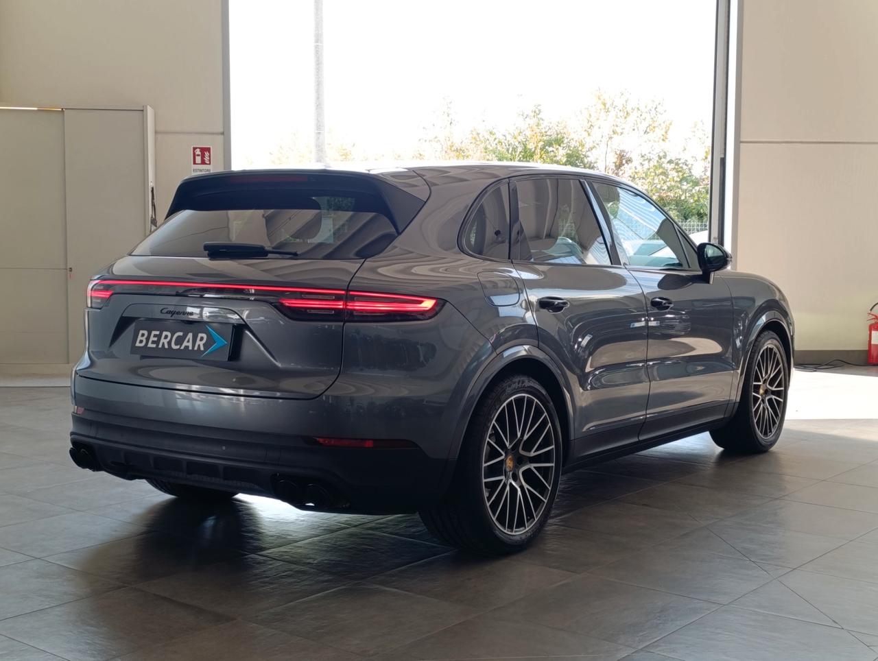 Porsche Cayenne 3.0 tiptronic