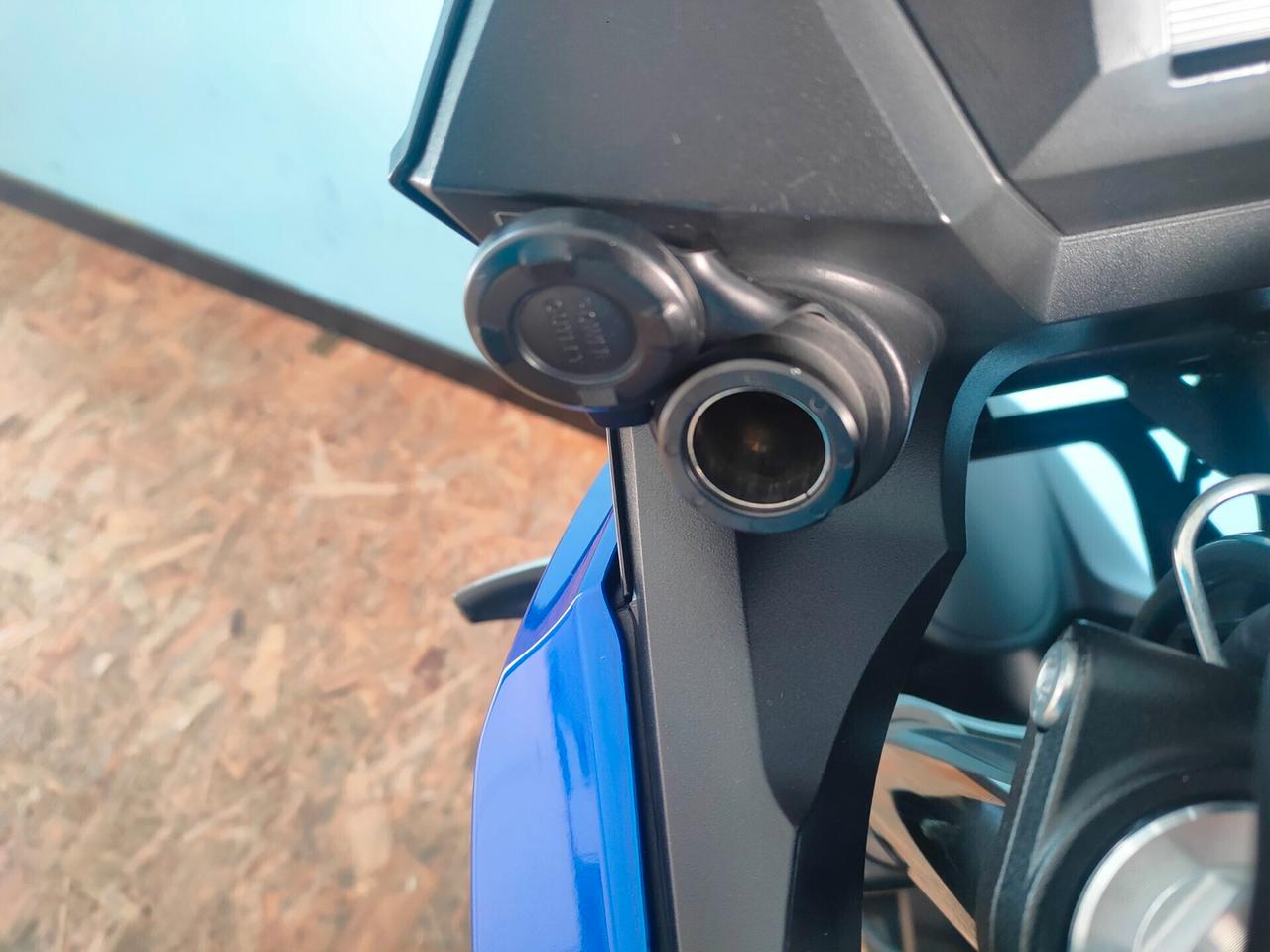 Suzuki V-Strom 650 XT - Tris bauletti