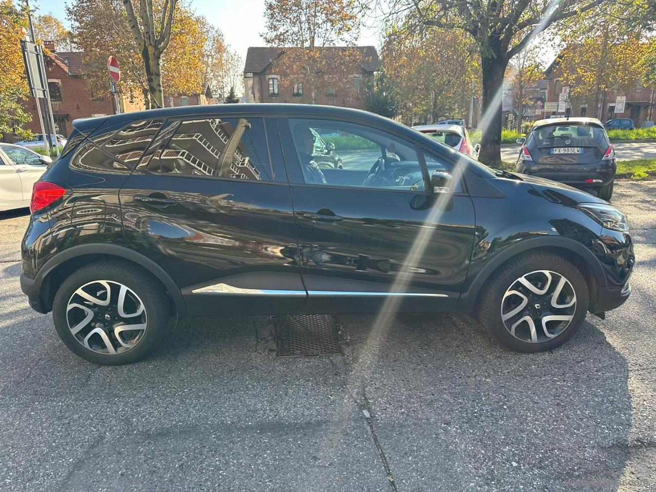 RENAULT Captur dCi 8V 90 CV EDC S&S Energy Zen *NEOPATENTATI*