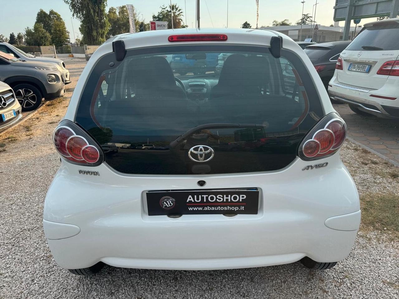 TOYOTA - Aygo - 12V VVT-i 5 porte Deep Ocean Connect - NEOPATENTATI - FINANZIABILE