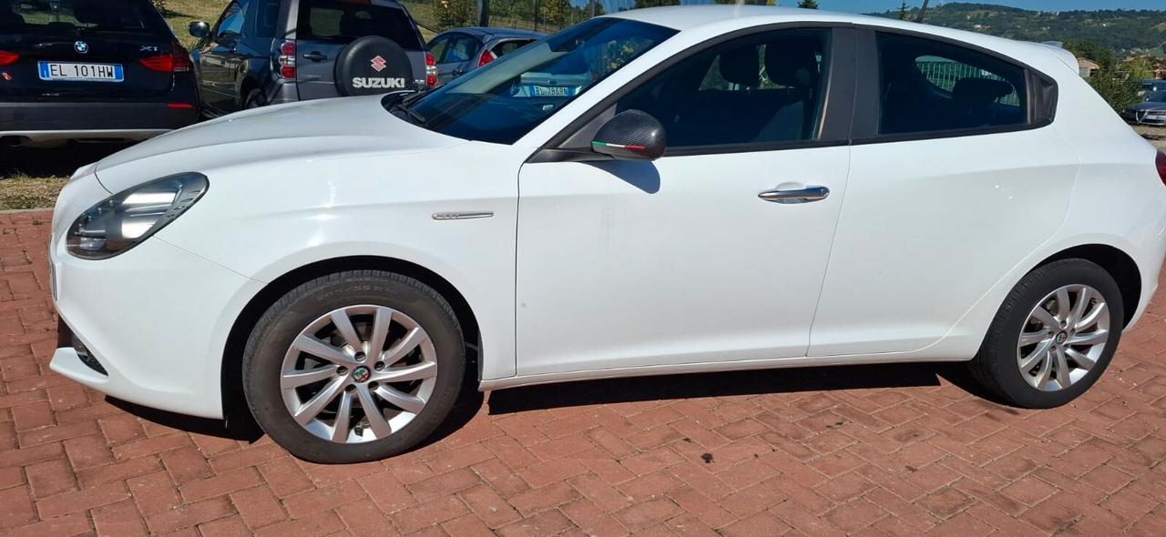 Alfa Romeo Giulietta 1.6 JTDm 120 CV Super neopatentati diesel