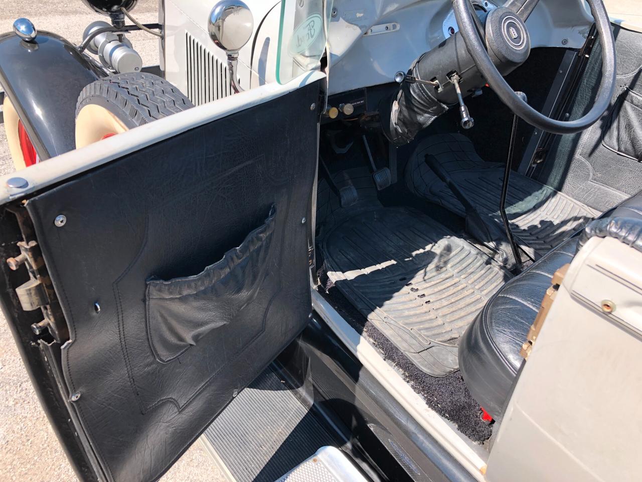 FORD MODEL A ROADSTER