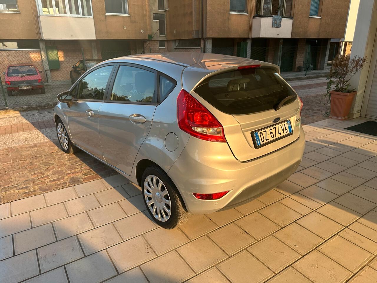 Ford Fiesta 1.4 GPL (12 RATE)