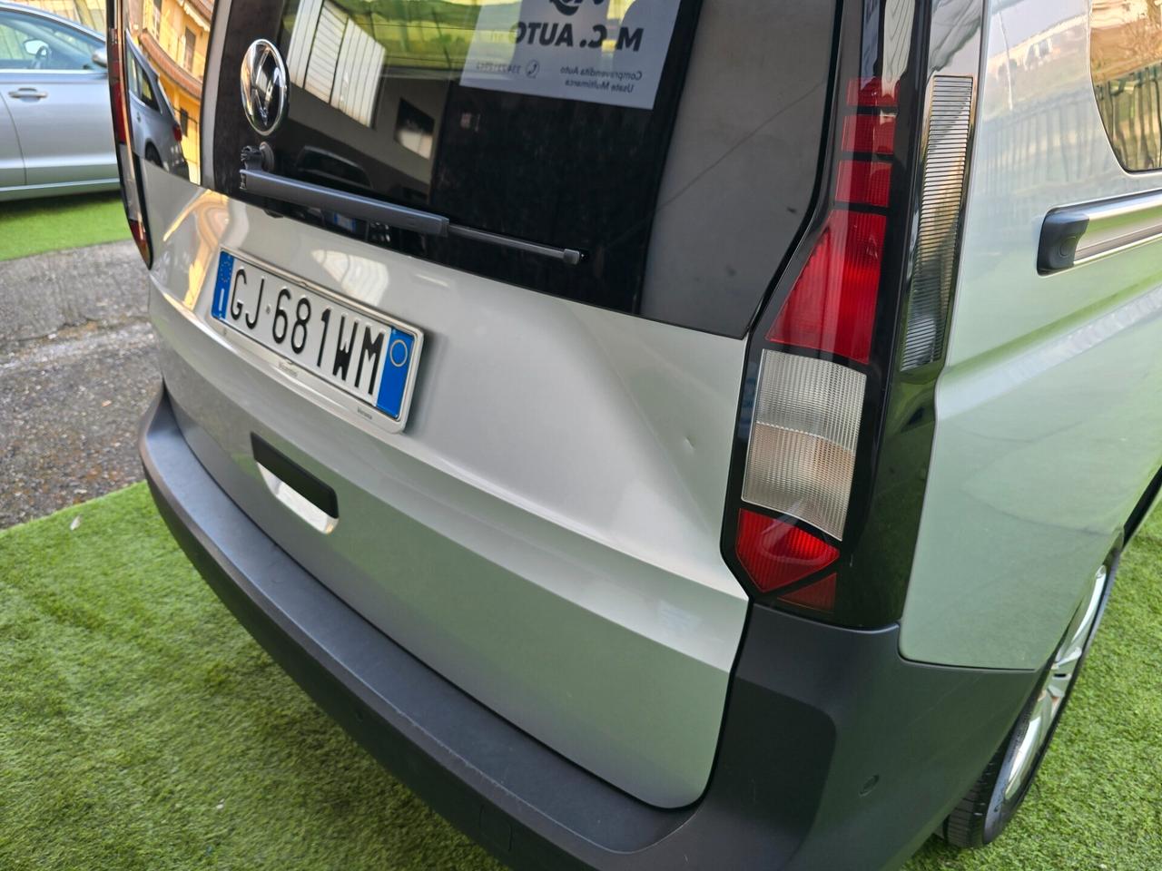 VW Caddy maxi 2.0 TDI 102CV 5POSTI AUTOVETTURA-2022