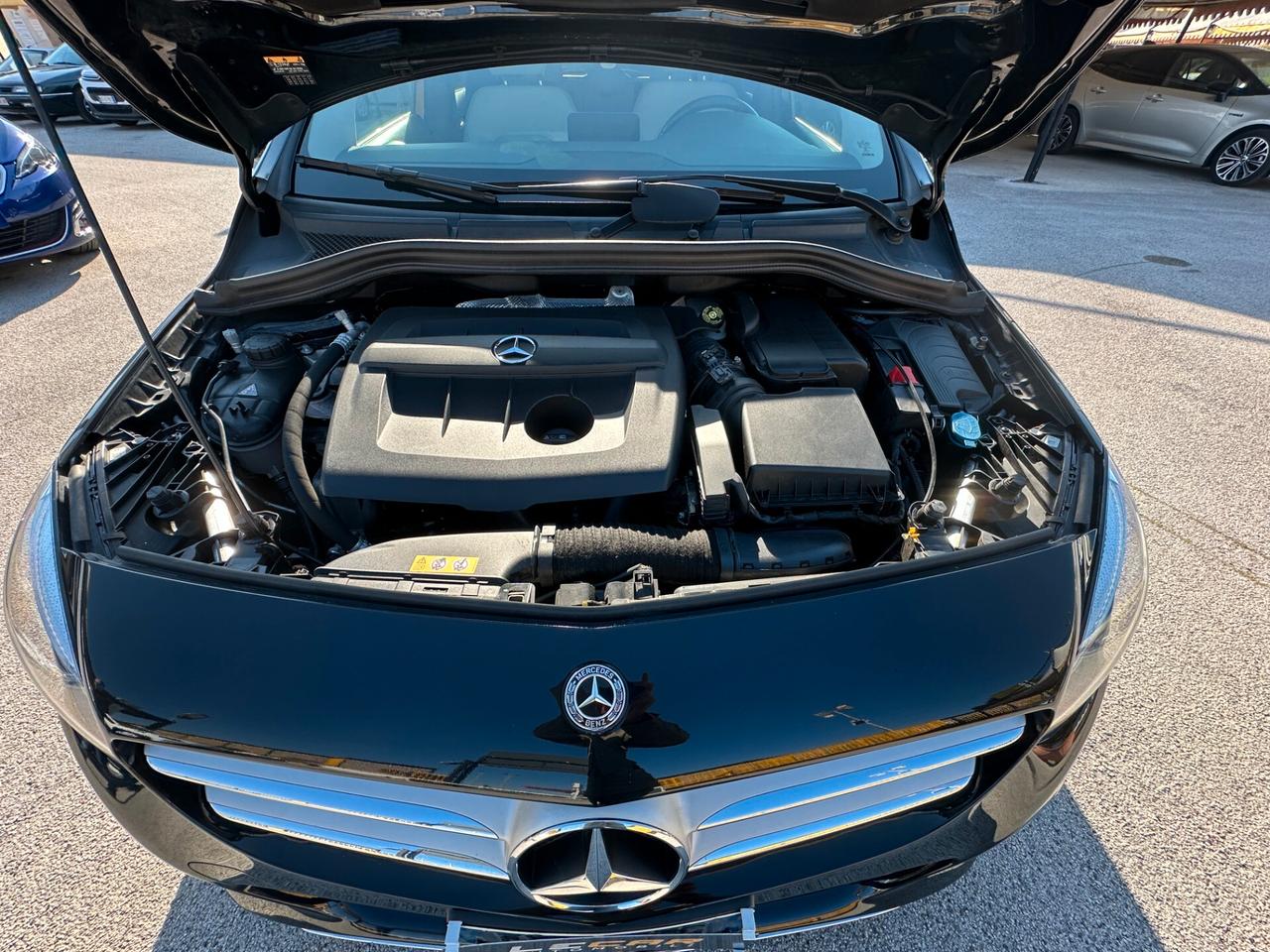 MERCEDES-BENZ B 180 d Automatic Sport