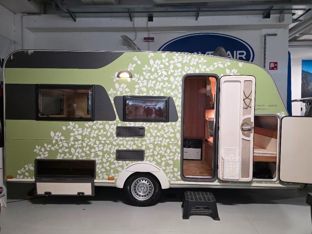 CARAVAN BURSTNER AVERSO PLUS 440TK