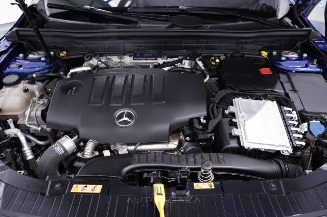 MERCEDES-BENZ GLB 180 d Automatic Premium